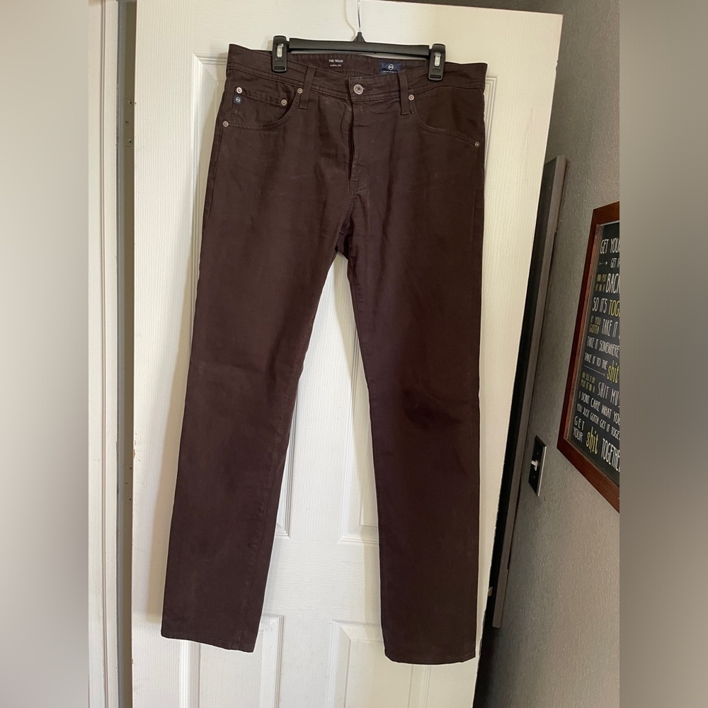 AG Tellis - 34x34 - brown